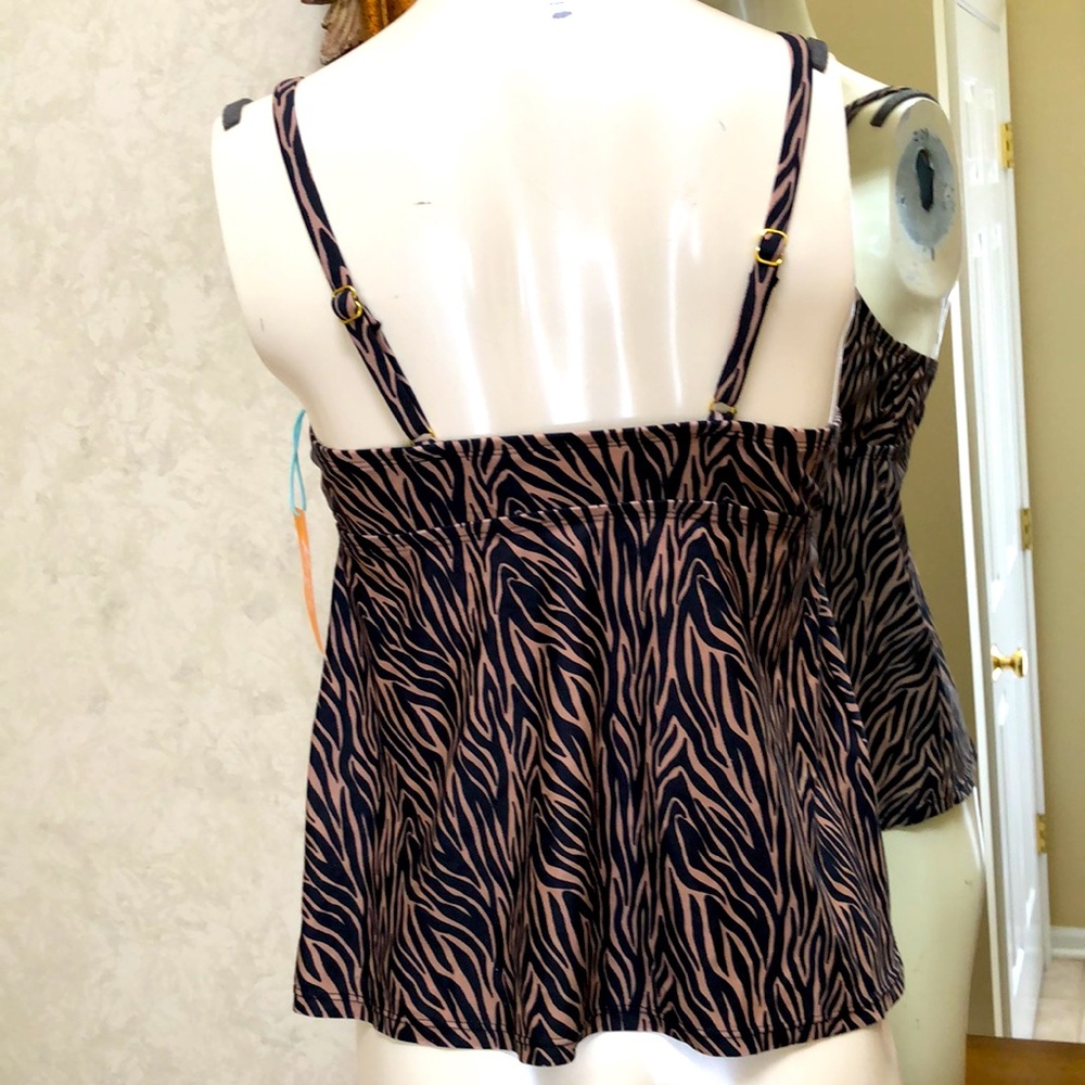 New Women’s Tankini top. Size M (8-10). Black and brown. Adjustable straps. - Picture 3 of 12